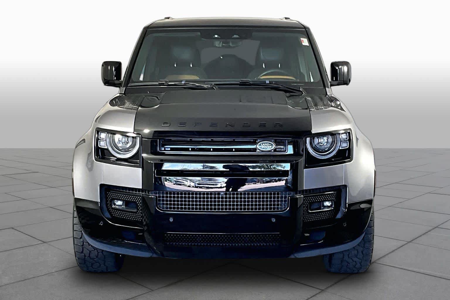 Used 2023 Land Rover Defender 110 X AWD/4WD image 4