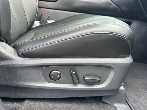 Certified 2025 INFINITI QX60 Luxe w/ Black Edition image 24