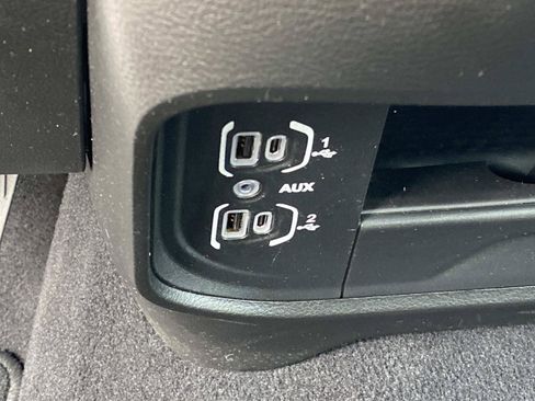 Used 2026 RAM 2500 Big Horn AWD/4WD image 32