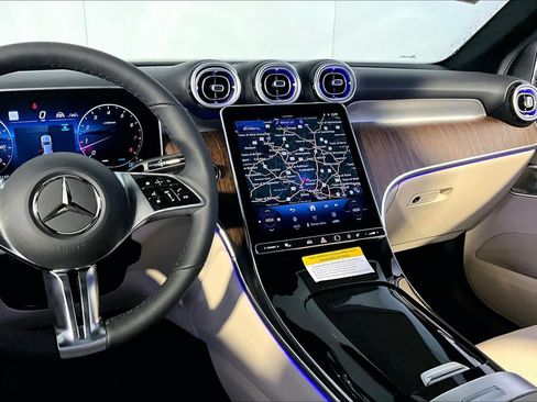 New 2026 Mercedes-Benz GLC 300 4MATIC image 8