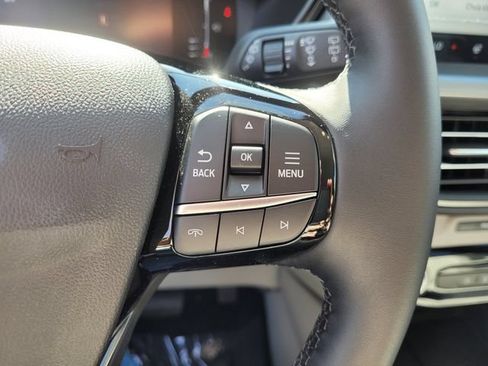 New 2024 Ford Escape SE FWD image 12