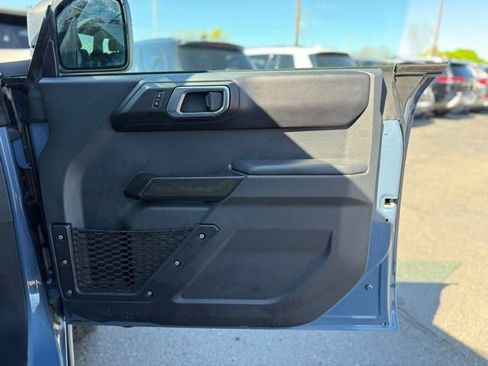 Used 2025 Ford Bronco Badlands AWD/4WD image 17