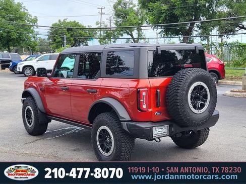 Used 2023 Ford Bronco Badlands AWD/4WD image 3