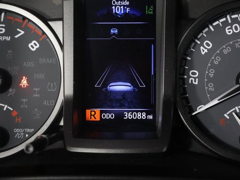 Used 2022 Toyota Tacoma TRD Sport w/ Technology Package RWD image 17