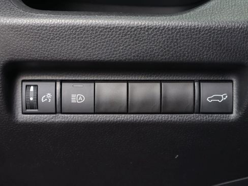 Used 2022 Toyota RAV4 XLE w/ Convenience Package AWD/4WD image 22