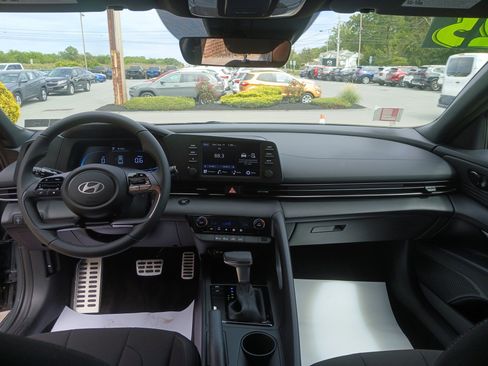 New 2025 Hyundai Elantra Sport w/ Cargo Package image 14