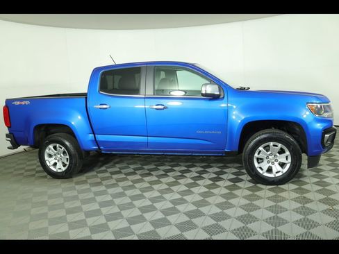 Used 2022 Chevrolet Colorado LT w/ LT Convenience Package image 14