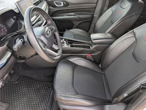 Used 2024 Jeep Compass Trailhawk AWD/4WD image 15