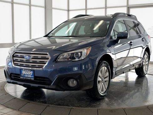 Used 2017 Subaru Outback 2.5i Premium image 4