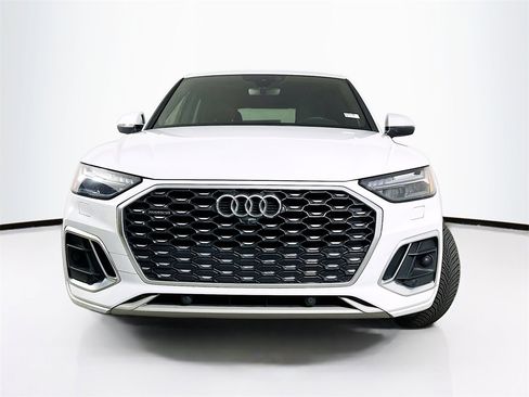 Used 2021 Audi Q5 Prestige w/ Prestige Package image 5