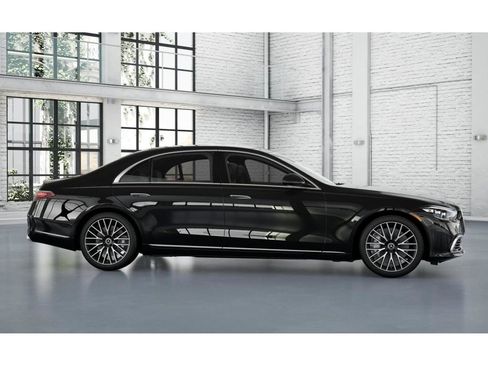 Used 2025 Mercedes-Benz S 580 4MATIC Sedan image 15
