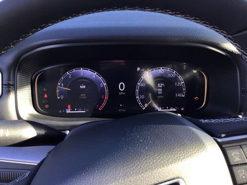 Used 2025 Jeep Wagoneer L Series III w/ Premium Group I image 14