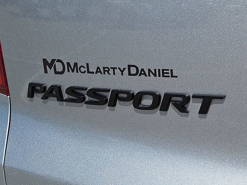 Used 2023 Honda Passport EX-L image 9