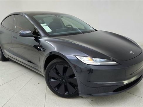 Used 2025 Tesla Model 3 Long Range image 1