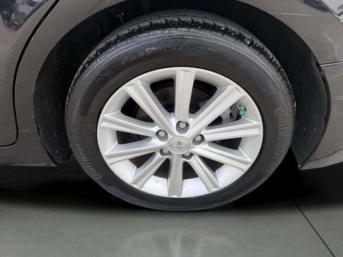 Used 2018 Toyota Camry SE image 21