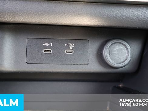 Used 2024 Nissan Rogue SV FWD image 33