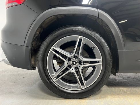 Used 2022 Mercedes-Benz GLB 250 4MATIC image 15