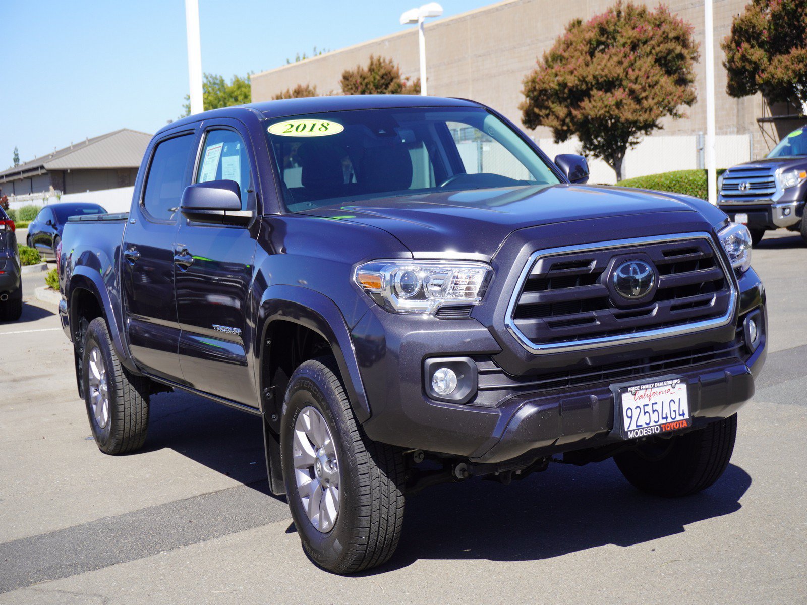 Used 2018 Toyota Tacoma SR5 RWD image 1
