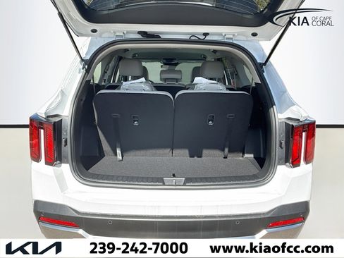 New 2026 Kia Sorento S image 11