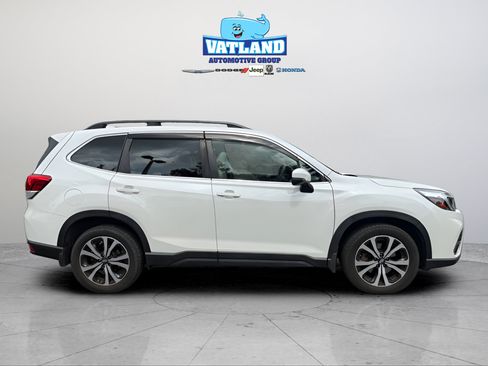Used 2019 Subaru Forester Limited AWD/4WD image 6