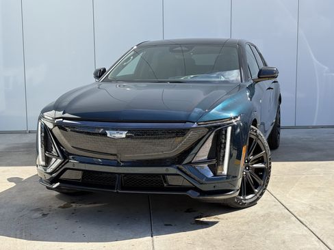 New 2026 Cadillac Lyriq V image 1
