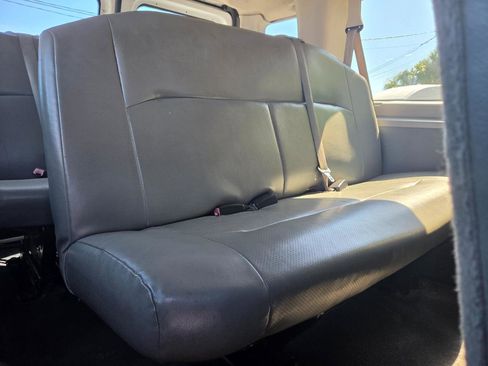 Used 2011 Ford E-350 and Econoline 350 XL w/ PWR Windows & Locks Group image 21