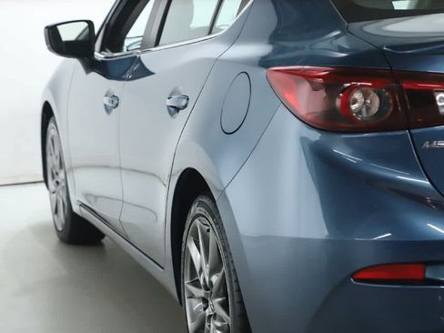 Used 2018 MAZDA MAZDA3 Grand Touring FWD image 39