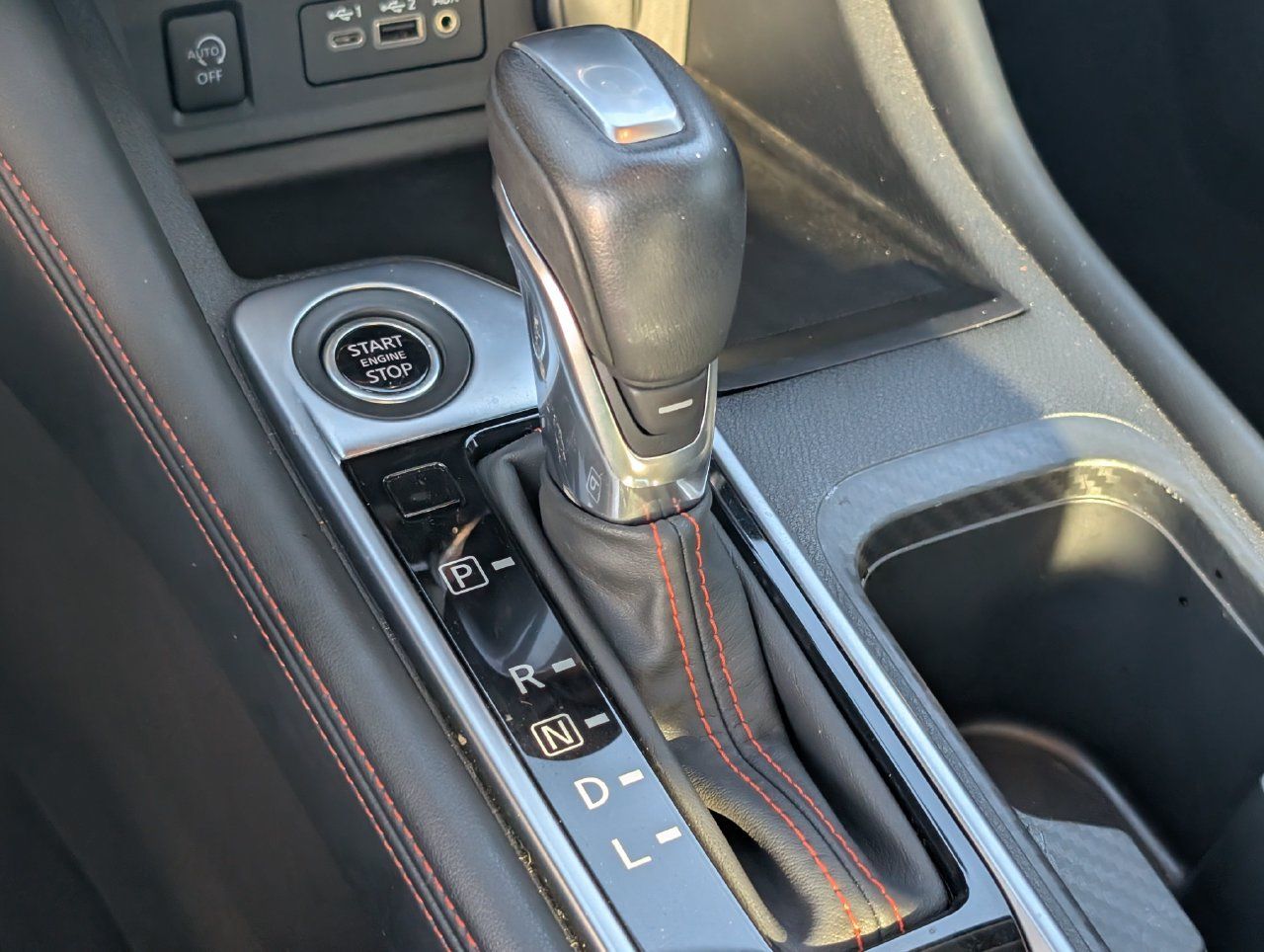 Used 2025 Nissan Sentra SR w/ SR Premium Package FWD image 22