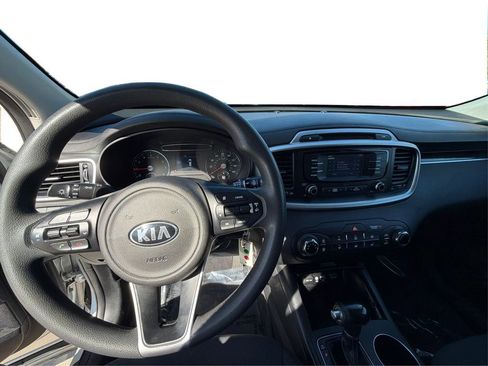 Used 2017 Kia Sorento LX V6 image 22