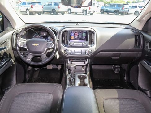 Used 2018 Chevrolet Colorado LT w/ Redline Special Edition AWD/4WD image 11