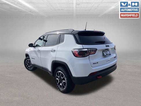 Used 2025 Jeep Compass Trailhawk AWD/4WD image 27