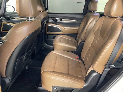 Used 2020 Kia Telluride SX w/ SX Prestige Package AWD/4WD image 17