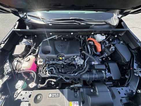 Used 2023 Toyota RAV4 Limited AWD/4WD image 32