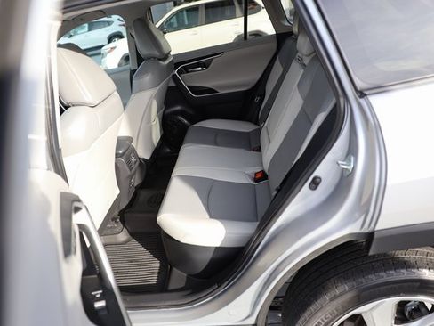 Used 2020 Toyota RAV4 Limited image 43