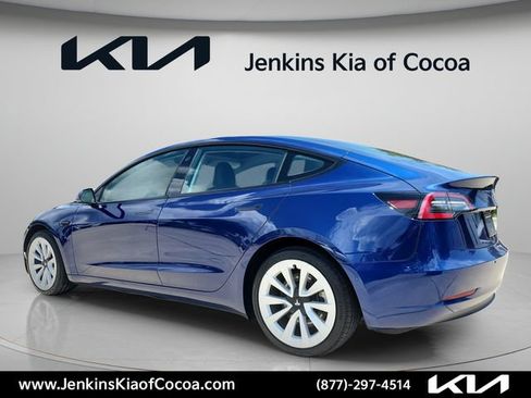 Used 2022 Tesla Model 3 Long Range AWD/4WD image 8