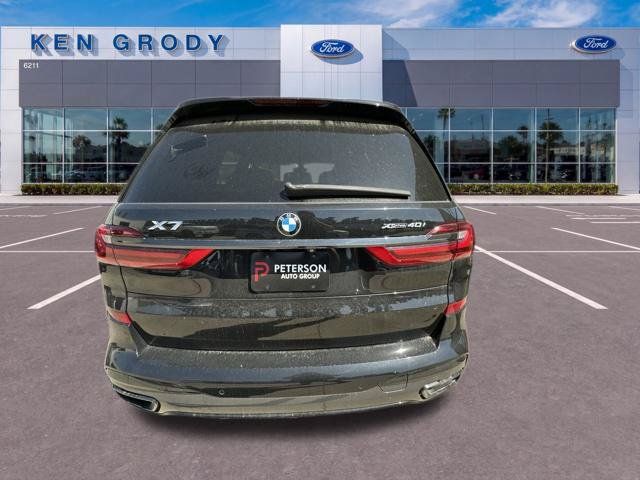 Used 2020 BMW X7 xDrive40i w/ M Sport Package AWD/4WD image 6