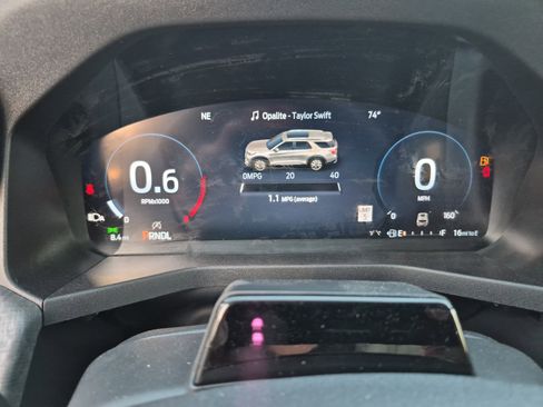 New 2025 Ford Explorer Platinum w/ Ultimate Package image 23