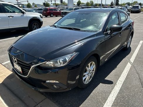 Used 2016 MAZDA MAZDA3 i Touring FWD image 1
