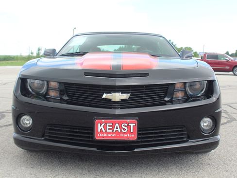 Used 2011 Chevrolet Camaro SS RWD image 6