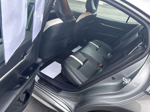 Used 2025 Toyota Camry SE image 13