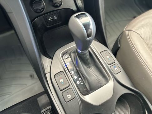 Used 2019 Hyundai Santa Fe Limited image 21