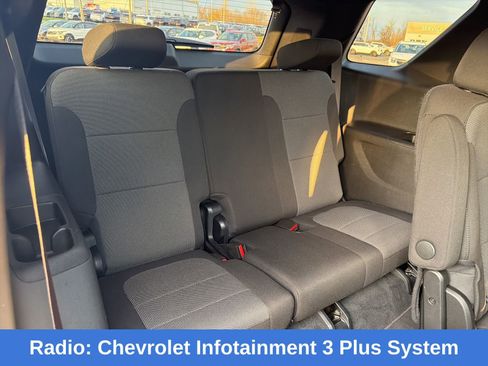 Used 2023 Chevrolet Traverse LT image 23