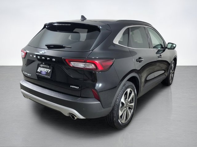Certified 2023 Ford Escape Platinum AWD/4WD image 3
