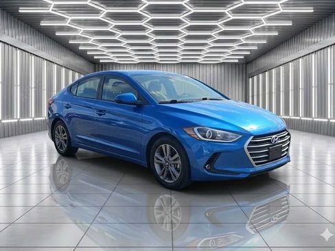 Used 2018 Hyundai Elantra SEL FWD image 2