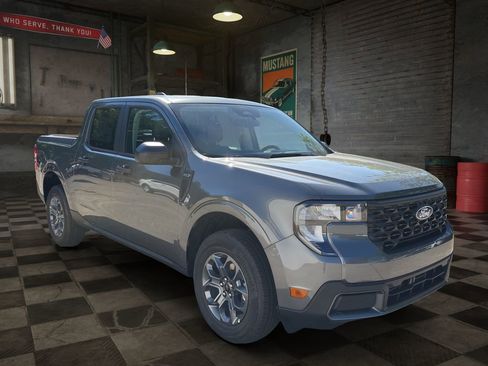 New 2026 Ford Maverick XLT AWD/4WD image 2