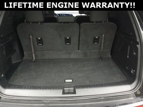 Used 2025 Chevrolet Traverse LT image 23