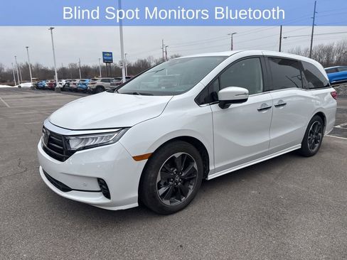 Used 2023 Honda Odyssey Elite image 4