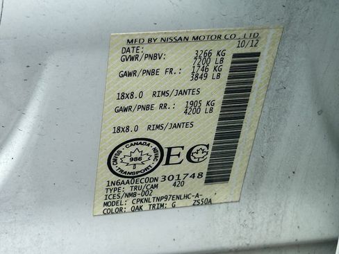 Used 2013 Nissan Titan SV AWD/4WD image 10
