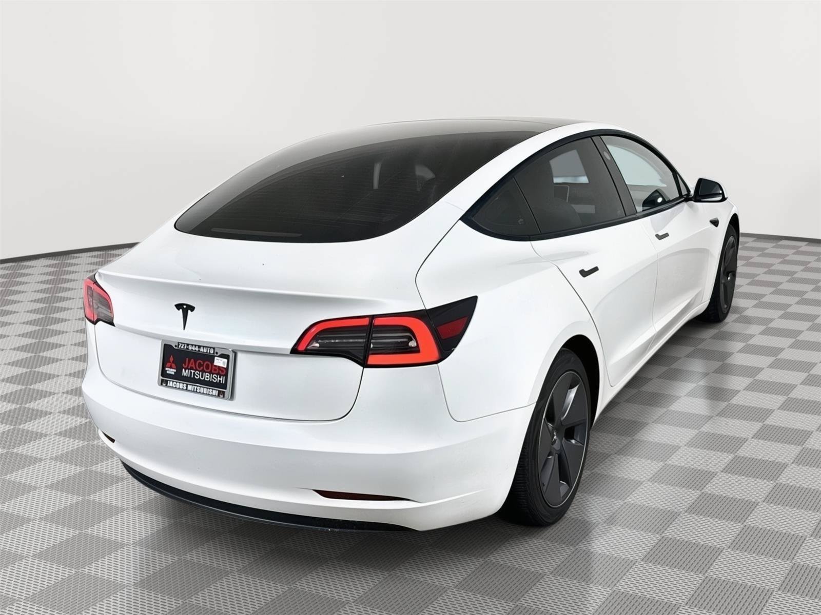 Used 2023 Tesla Model 3 Standard Range RWD image 5