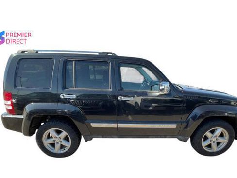 Used 2011 Jeep Liberty Limited w/ Comfort/Convenience Group AWD/4WD image 7